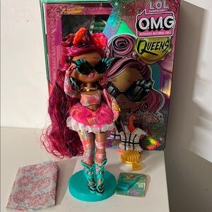 L.O.L. Surprise! O.M.G. Queens Doll - Pink and Turquoise Miss Divine